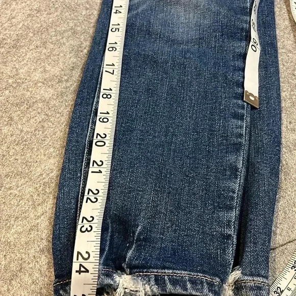 Paige  Hoxton crop 25*24 Medium Wash. - Picture 10 of 10